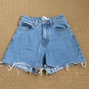 Princess polly Laurena Midwash denim shorts